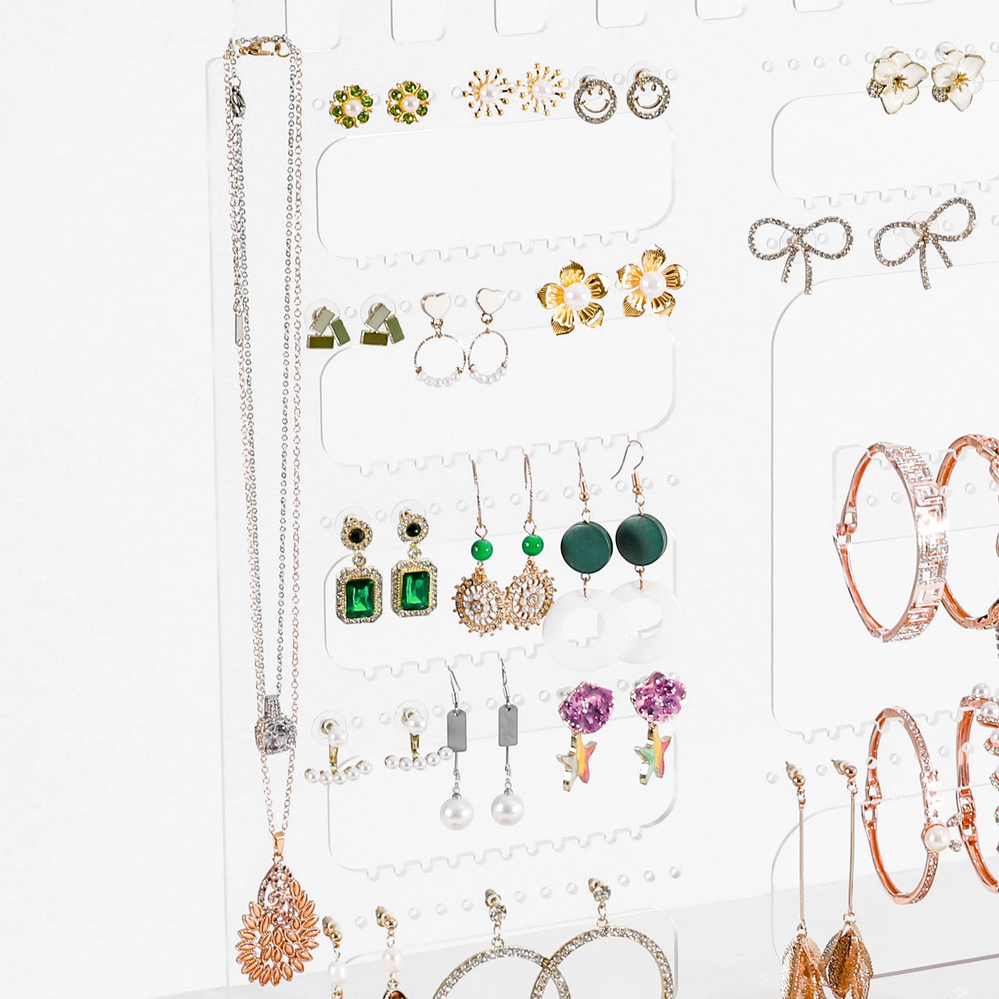 TIOPGHAD 114 Holes Jewelry Display Holder Stand, Earring Acrylic Organizer with Wooden Tray Necklace Tree Towers Rack Ring Holder for Jewellery Stud Earrings Bracelets Rings(Natural wood)